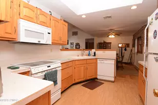 104 Hickory Ln, Greentown, PA 18426 - Photo 13