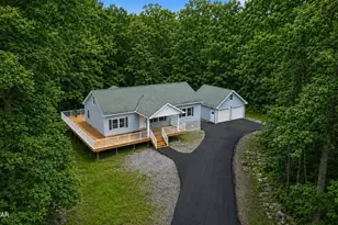 9 Avoy Pl, Lake Ariel, PA 18436 - Photo 1