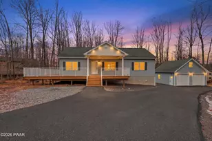 9 Avoy Pl, Lake Ariel, PA 18436 - Photo 1