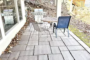 2 Knollwood Rd, Lakeville, PA 18436 - Photo 7