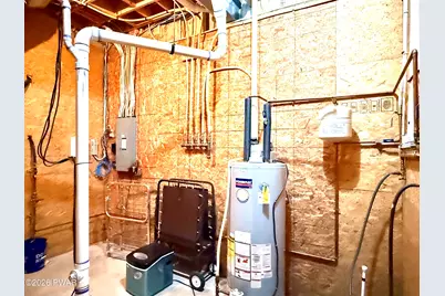 2 Knollwood Road, Lakeville, PA 18436 - Photo 31