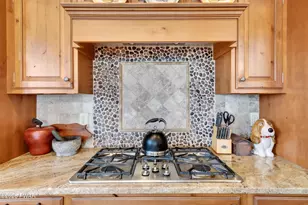 2 Knollwood Rd, Lakeville, PA 18436 - Photo 13