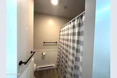 2116 Spring, Bushkill, PA 18324 - Photo 11