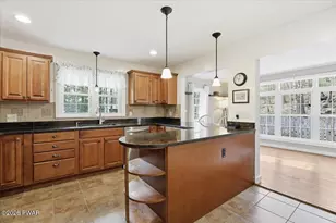 201 Shiny Mountain Rd, Greentown, PA 18426 - Photo 27