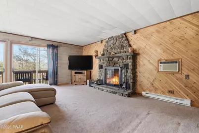 140 Timber Ridge Circle, Greentown, PA 18426 - Photo 5