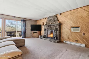 140 Timber Ridge Cir, Greentown, PA 18426 - Photo 5