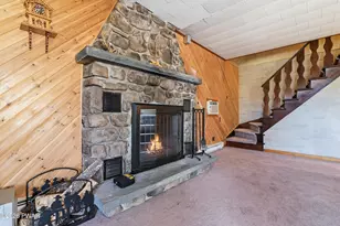 140 Timber Ridge Cir, Greentown, PA 18426 - Photo 7