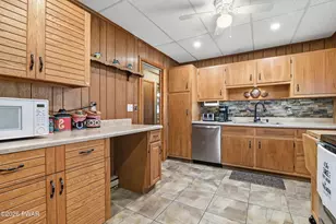 140 Timber Ridge Cir, Greentown, PA 18426 - Photo 13