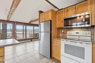221 W Shore Drive, Hawley, PA 18428 - Photo 25