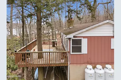 221 W Shore Drive, Hawley, PA 18428 - Photo 21