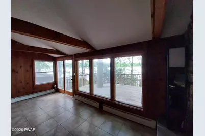 221 W Shore Drive, Hawley, PA 18428 - Photo 17