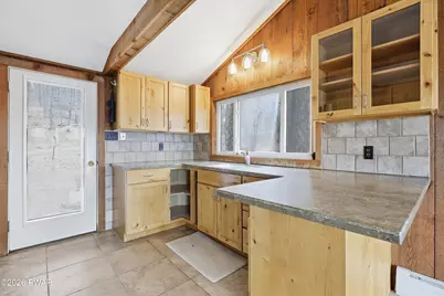 221 W Shore Drive, Hawley, PA 18428 - Photo 21