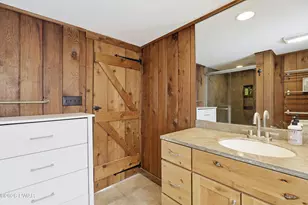 221 W Shore Dr, Hawley, PA 18428 - Photo 29