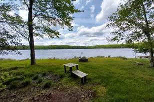 221 W Shore Dr, Hawley, PA 18428 - Photo 5