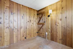 221 W Shore Dr, Hawley, PA 18428 - Photo 29