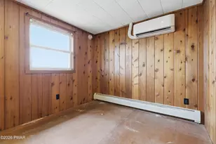 221 W Shore Dr, Hawley, PA 18428 - Photo 31