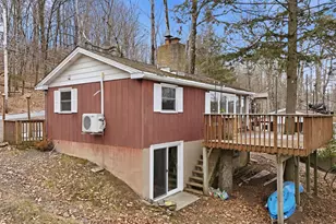 221 W Shore Dr, Hawley, PA 18428 - Photo 15