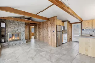 221 W Shore Dr, Hawley, PA 18428 - Photo 23