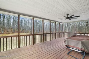 1177 Dewberry Dr, Hawley, PA 18428 - Photo 9