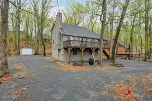 143 Rainbow Dr, Lackawaxen, PA 18435 - Photo 3