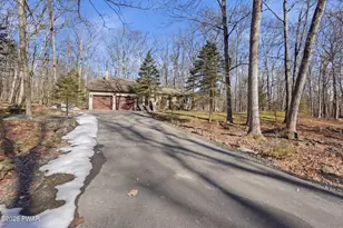 1197 Dewberry Dr, Hawley, PA 18428 - Photo 51