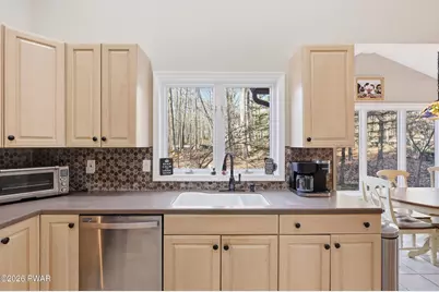 1197 Dewberry Drive, Hawley, PA 18428 - Photo 11