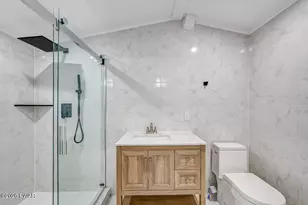 137 Marina Wy, Greentown, PA 18426 - Photo 27