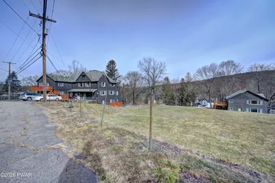 522 Spring Street, Hawley, PA 18428 - Photo 9