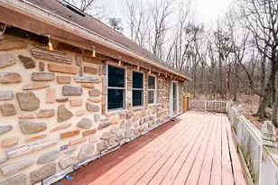 811 Hickory Ct, Lords Valley, PA 18428 - Photo 29