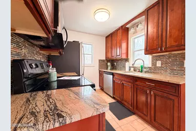 811 Hickory Court, Lords Valley, PA 18428 - Photo 5