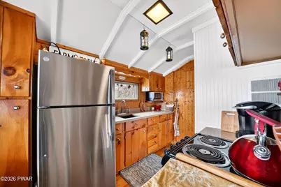 62 E Lakeside Drive, Lakeville, PA 18438 - Photo 9