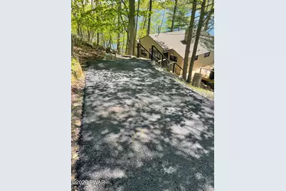 62 E Lakeside Drive, Lakeville, PA 18438 - Photo 5