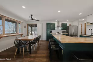 115 Marina Village Ln, Greentown, PA 18426 - Photo 13