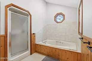 115 Marina Village Ln, Greentown, PA 18426 - Photo 51