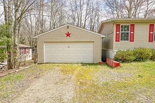 23 Oak Ln, Equinunk, PA 18417 - Photo 7