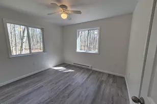 805 Pastern Ct, Hawley, PA 18428 - Photo 17