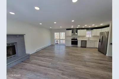 805 Pastern Court, Hawley, PA 18428 - Photo 11