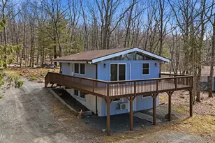 304 Forest Dr, Lords Valley, PA 18428 - Photo 3