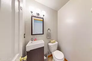 380 Gold Key Rd, Milford, PA 18337 - Photo 9