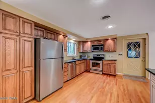 809 Blackbirch Ct, Lords Valley, PA 18428 - Photo 29