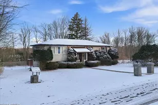 69 Skyline Dr, Covington Township, PA 18424 - Photo 3