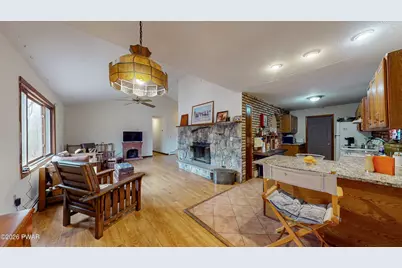 214 Lower Lakeview Drive, Hawley, PA 18428 - Photo 13