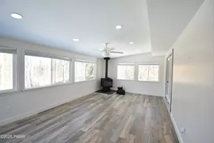 2224 White Tail Ct, Stroudsburg, PA 18360 - Photo 11