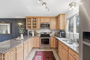 112 Hawk View Dr, Milford, PA 18337 - Photo 9