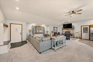 109 Banbury Dr, Bushkill, PA 18324 - Photo 3