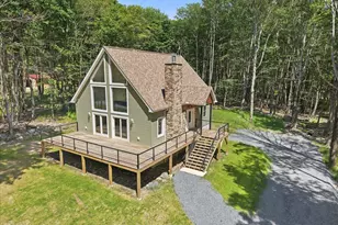 131 Sunset Dr, Greentown, PA 18426 - Photo 1