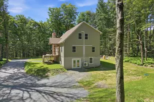131 Sunset Dr, Greentown, PA 18426 - Photo 5