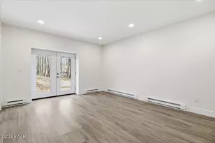 131 Sunset Dr, Greentown, PA 18426 - Photo 57