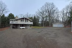 802 Clydesdale Ct, Lords Valley, PA 18428 - Photo 37