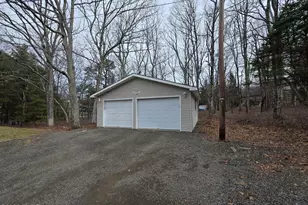 802 Clydesdale Ct, Lords Valley, PA 18428 - Photo 29